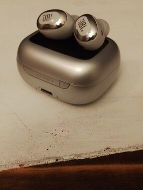 JBL Live Buds 3 Used